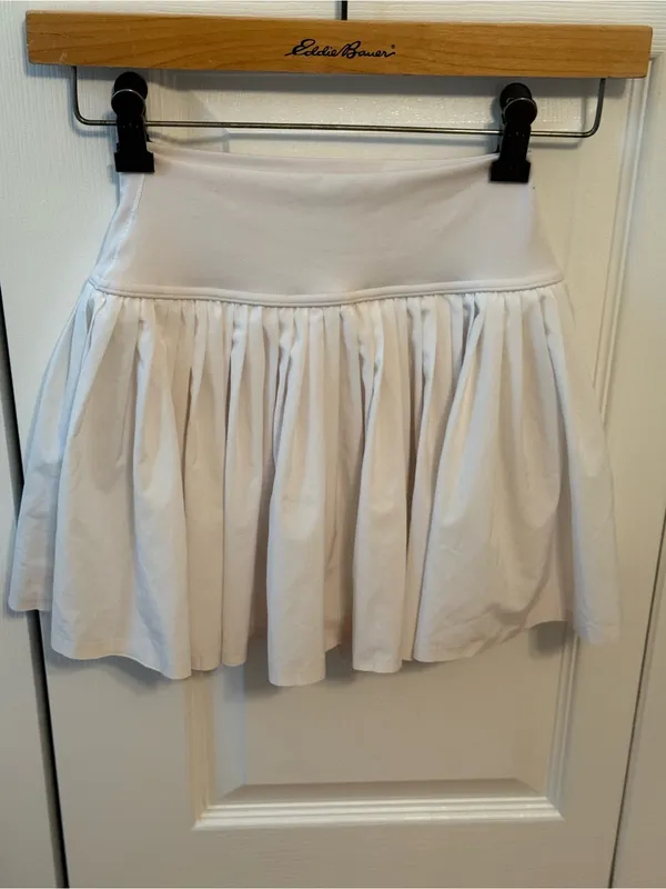 Aerie Offline All Aces Pleated Tennis Skirt in White - Image 2