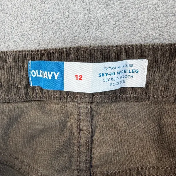 Old Navy Women's 12 Extra High Rise Sky-Hi Wide Leg Corduroy Pants Olive Brown - Image 6