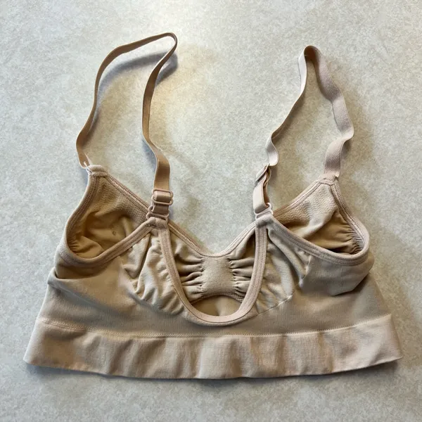 SKIMS SEAMLESS SCULPT BRALETTE! - Image 3