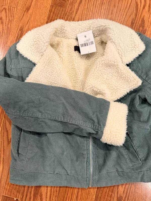 Forever 21 Sherpa and corduroy jacket - Image 3