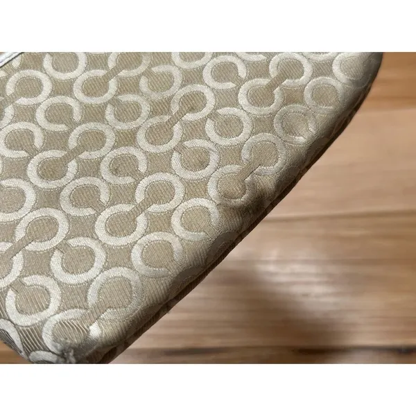 Coach: Tan Graphic Wristlet - Image 7