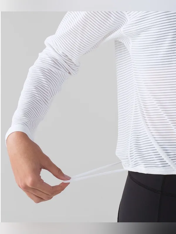 Lululemon Women's Size L Lean In Long Sleeve White Breathable Stretch Shirt - Image 3