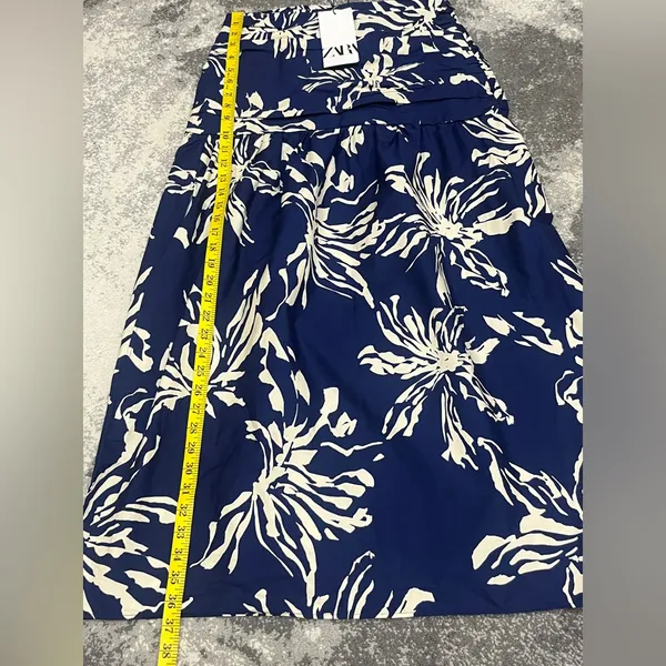 ZARA long skirt in floral print blue/ivory size M Cotton - Image 10