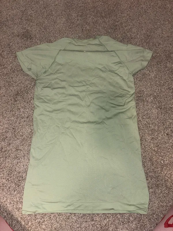 Lululemon Shirt Swiftly Tech Short Sleeve - Image 2