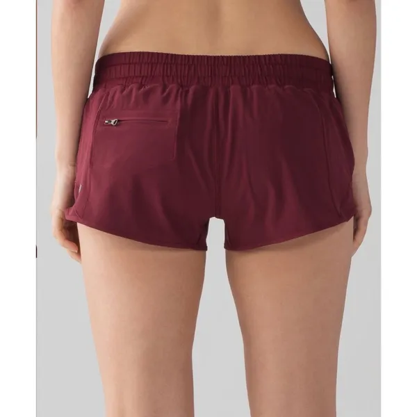 Lululemon Hotty Hot Short 2.5" size 4 - Image 2