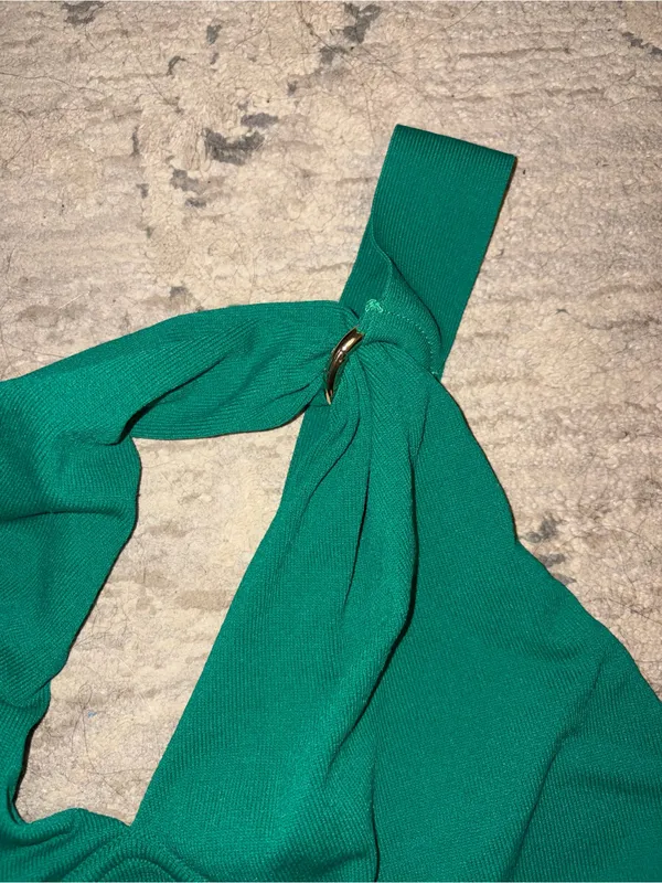 Zara Emerald Green One-Shoulder Ring-Accent Crop Top - Image 2