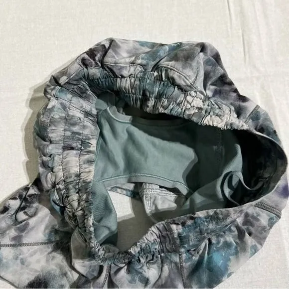 Lululemon Hotty Hot Low Rise Short 2.5" Kaleidofloral Multi / Blue Cast W7ATHR - Image 5