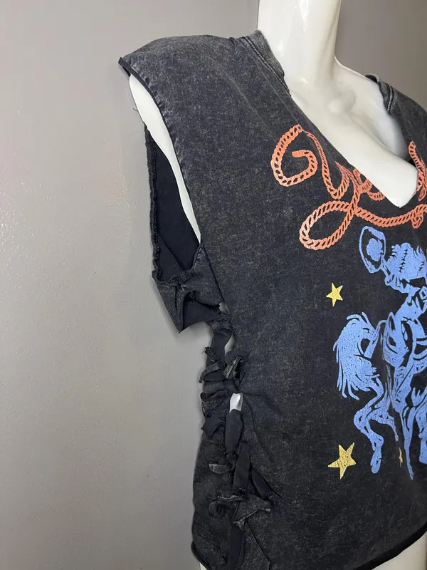 Yeehaw Graphic Shirt Womens Small Black Sleeveless V Neck Western Rodeo Cowgirl - Image 3