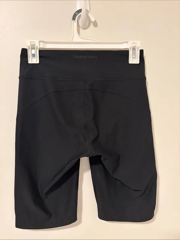 Outdoor Voices Black Biker Shorts Size Small - Image 2