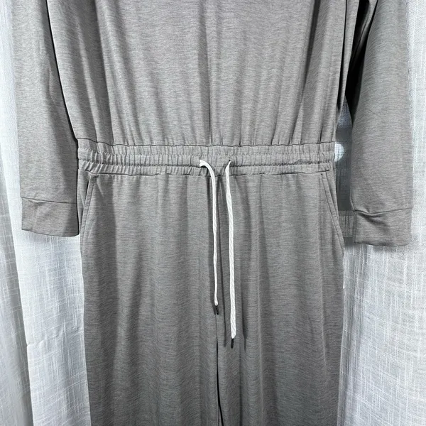 Vuori Lux Intentions Jumpsuit Smoke Heather Grey Womens Medium Travel Comfy - Image 6