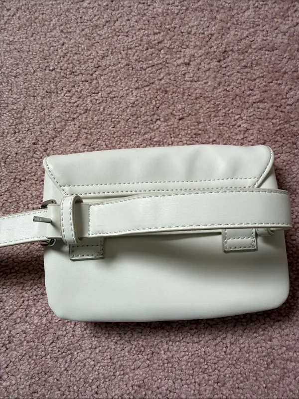 Sam Edelman Emily Belt Bag - Image 4
