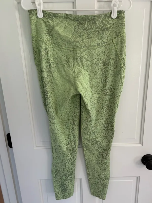 Lululemon Base Pace High-Rise Running Tight 25 City Grit Green Size 10 - Image 4