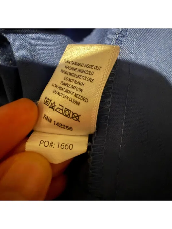 Figs Casma 3 Pocket Scrub Top XS in Denim Blue - Image 4