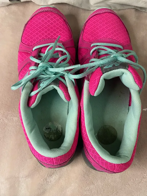 New Balance 550v3 Womens Running Shoes Size 7.5 - Image 7