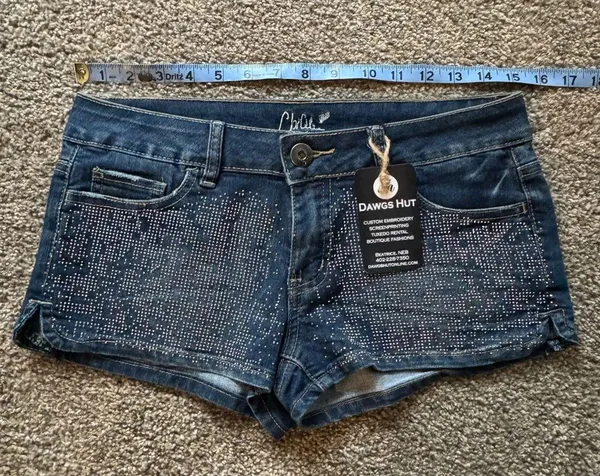 Women’s Medium Boutique Custom Sequined Shorts Size MED NWT - Image 3