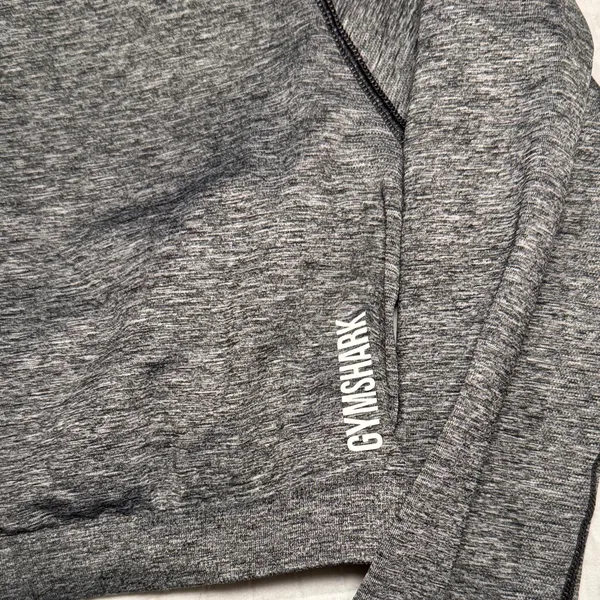Gymshark Gray Long Sleeve Crop Top - Image 3