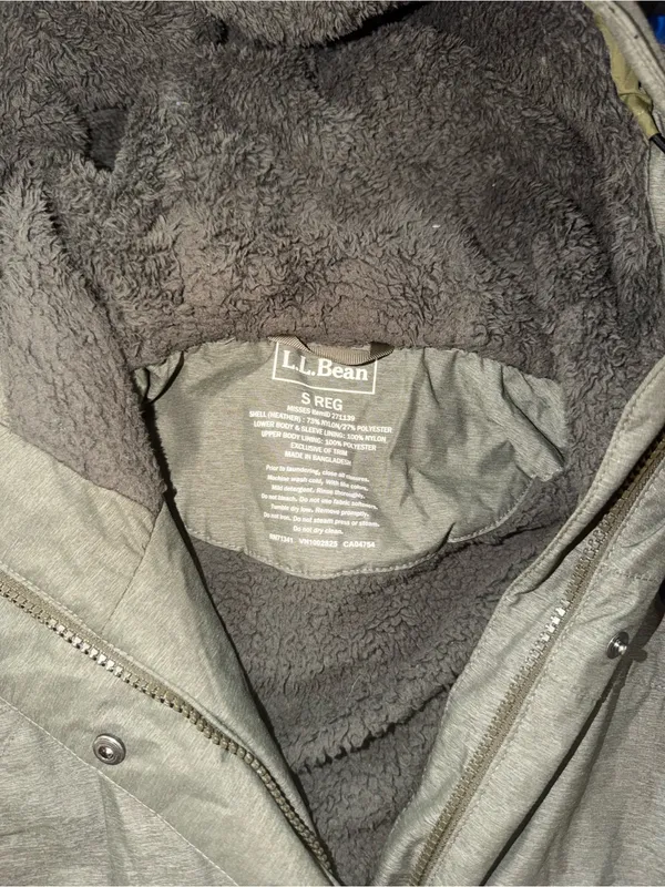 Nice L.L. Bean Quilted Fleece Lined Long Parka Green - Image 4