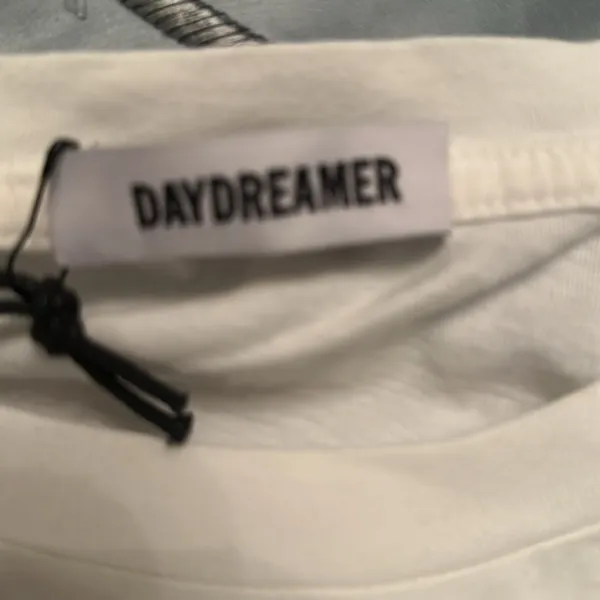 Daydreamer Nirvana nwt unplugged in New York large white tee graphic - Image 6