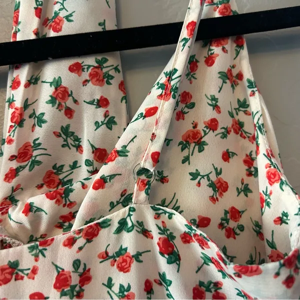 ⭐️Nasty Gal white, pink and red rose print maxi dress with halter size 2 - Image 12