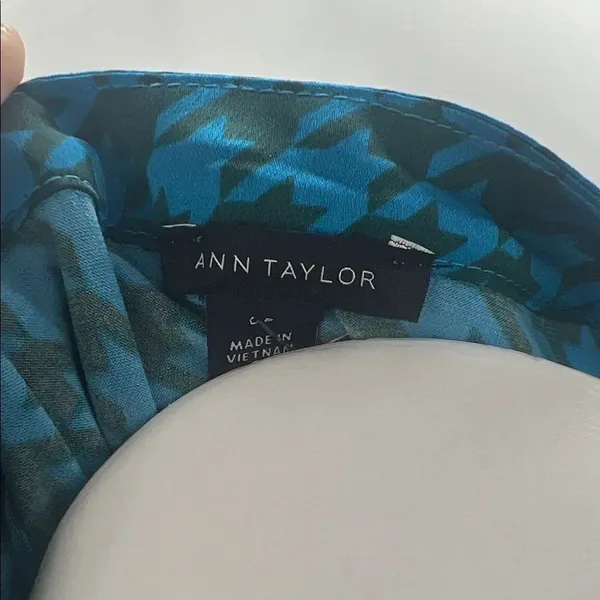 Ann Taylor Teal Houndstooth V-Neck Blouse - Image 2