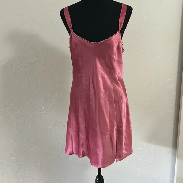 Morgan Taylor Pink Silky Nightgown - Image 7