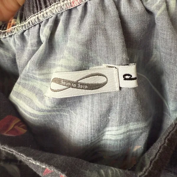 South to South sz S gray pink floral‎ tank top - Image 5