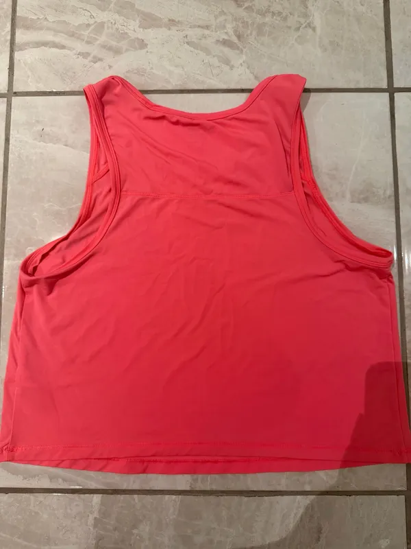 Aerie Tank Offline - Image 2