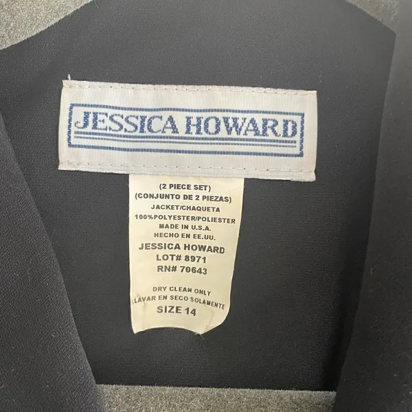 Free with purchase 🛍️Vintage “Jessica Howard “black jacket - Image 3
