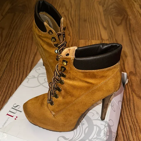 Women's Tan Suede Lace-Up Ankle Bootie - Image 9