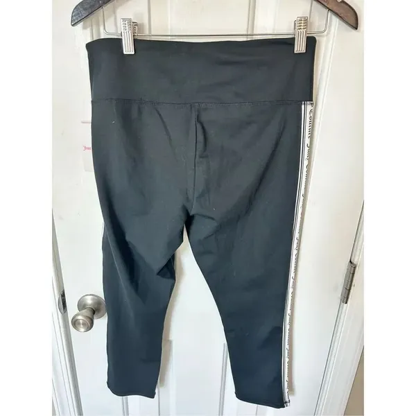 Juicy couture, black Capri legging size large new with tag - Image 4