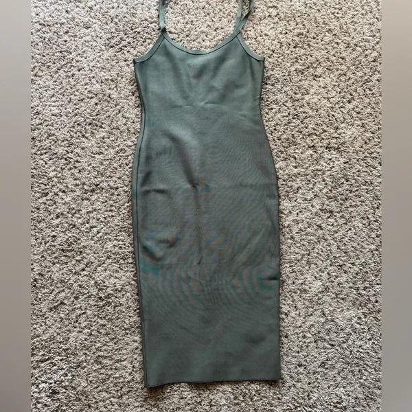 Hot Miami Styles, size‎ L, olive green bodycon dress. - Image 10