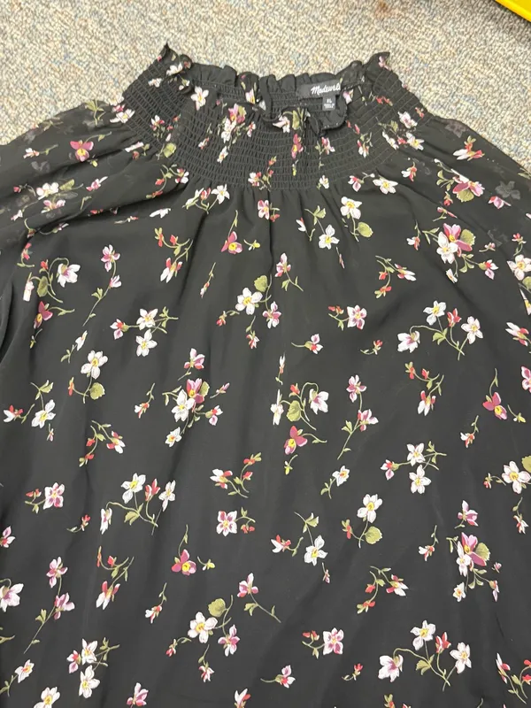 Madewell XL Black Floral Smocked Mock Neck Long Sleeve Blouse Romantic - Image 9