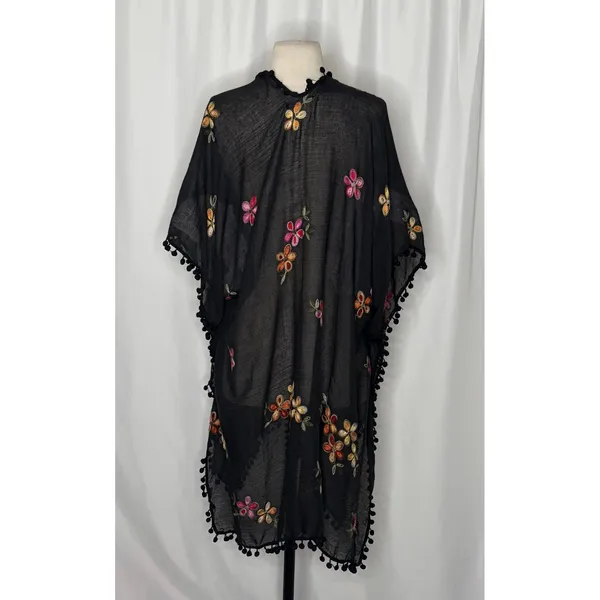 DO EVERYTHING IN LOVE Embroidered Floral Kimono Wrap Black Bohemian One Size - Image 8