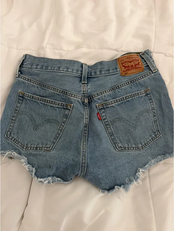 Levi’s 501 Shorts - Image 2
