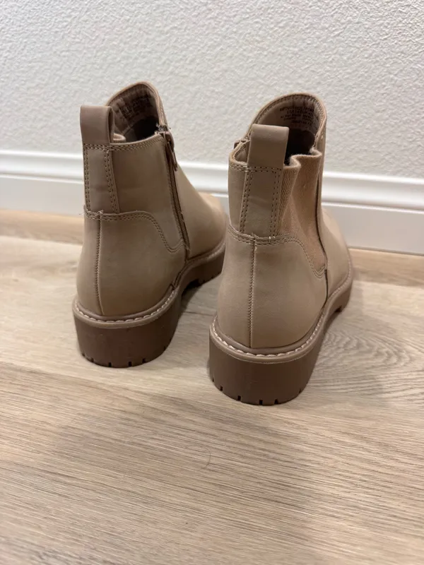 Time & Tru Boots Women’s - Image 2