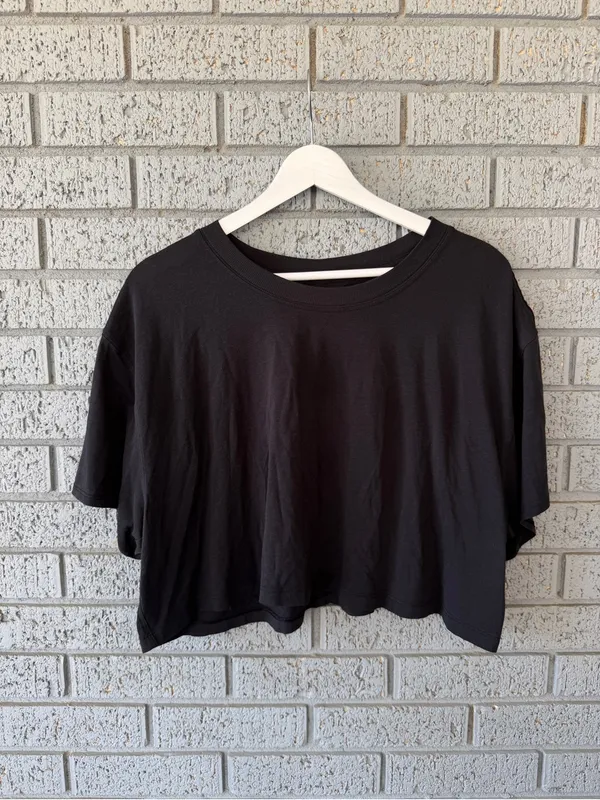Lululemon All Yours Cropped T-Shirt Black - Image 5