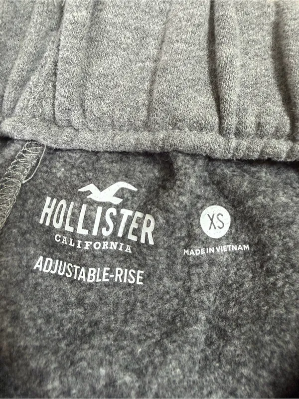Hollister Gray Fleece Jogger Sweatpants NWOT - Image 3