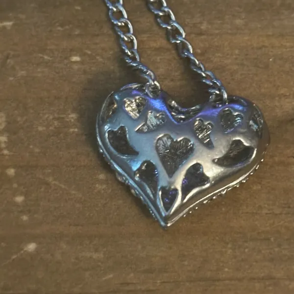 Silver tone paved rhinestone heart pendant necklace - Image 4