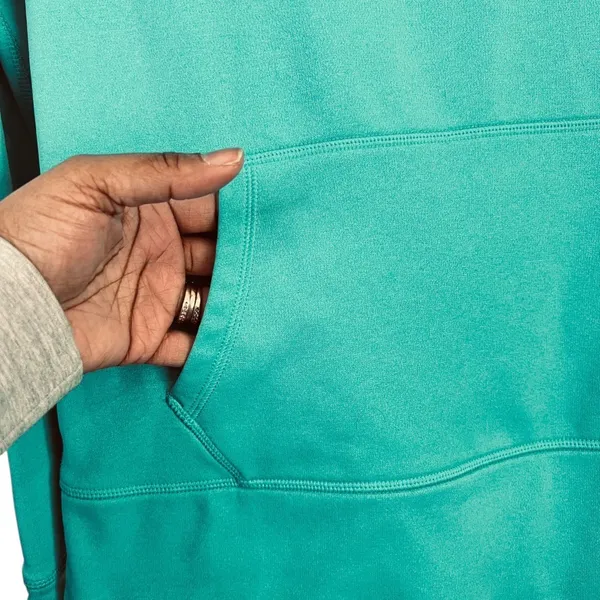 Nike Therma-FIT Women's Teal Green Fleece Pullover Hoodie - Size Medium - Image 6