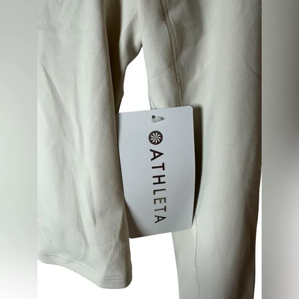 Athleta Transcend‎ Long Sleeve Crop Top cream Scoop Neck Size XS NWT - Image 8