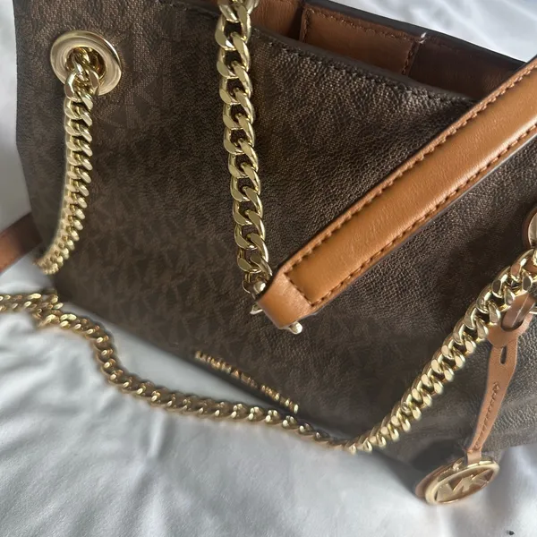 Michael Kors mini Dark Brown Shoulder Bag with Gold Chain - Image 7