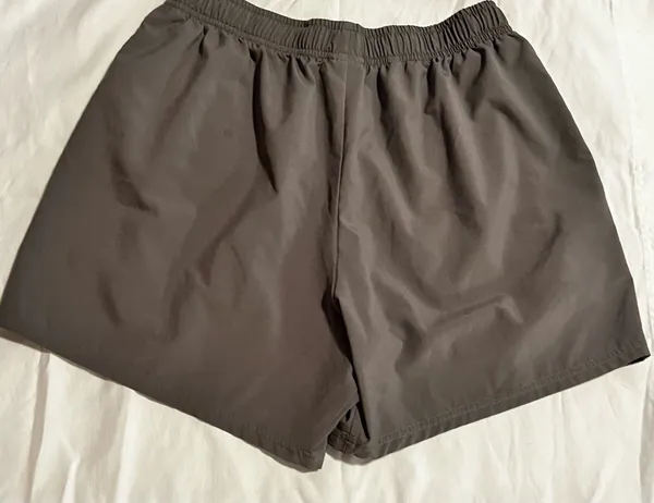 Womens medium Gymshark Arrival Lightweight Athletic Shorts-core olive - Image 2