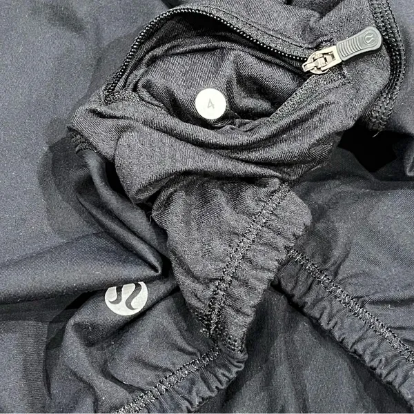 Lululemon Bra Top Athletic Workout Top Size 4 - Image 8