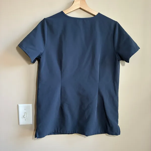 Figs Technical Collection navy blue casma v-neck scrubs top women's size small - Image 7