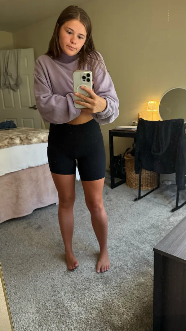 Aritzia TnaBUTTER Atmosphere Hi-rise Biker shorts - Image 11