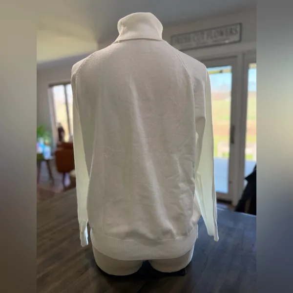 Women's NEW Cream Off White Soft Long Sleeve Turtleneck Sweater Size L #260774 - Image 3