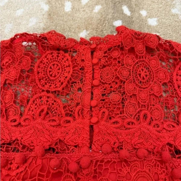 Tularosa revolve red lace pom pom shift mini dress women’s size small - Image 8