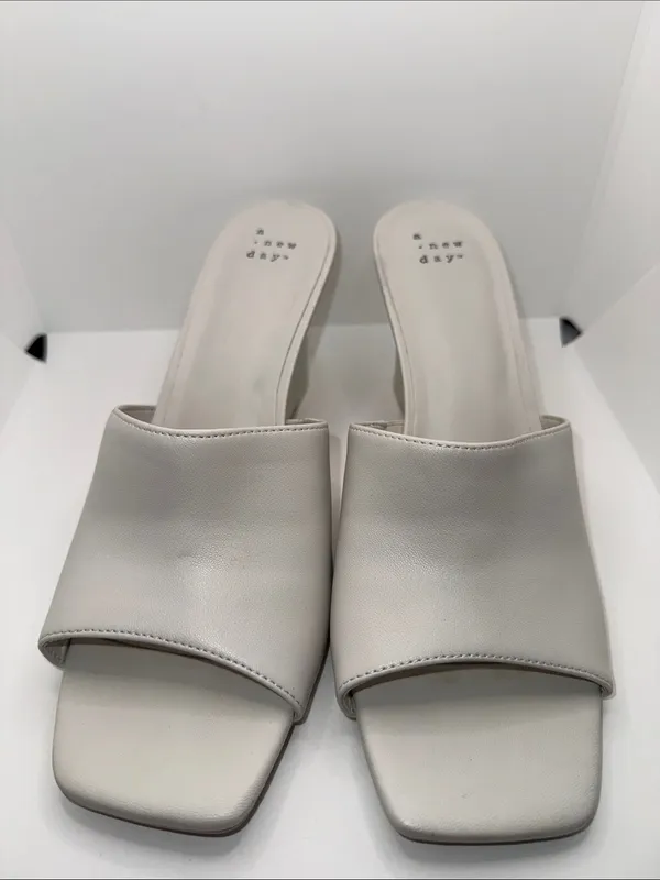 A New Day Vivi Wedge Mule Heels Women’s 10 Off-White Vegan Leather Open Toe - Image 5