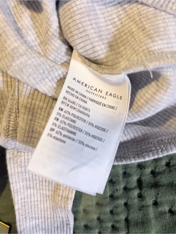American Eagle Long Sleeve Henley Bodysuit Medium Grey Ribbed - Image 4