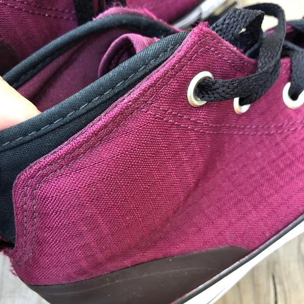 Converse Chuck Taylor All Star Sneakers Mid-Top Burgundy - Image 7